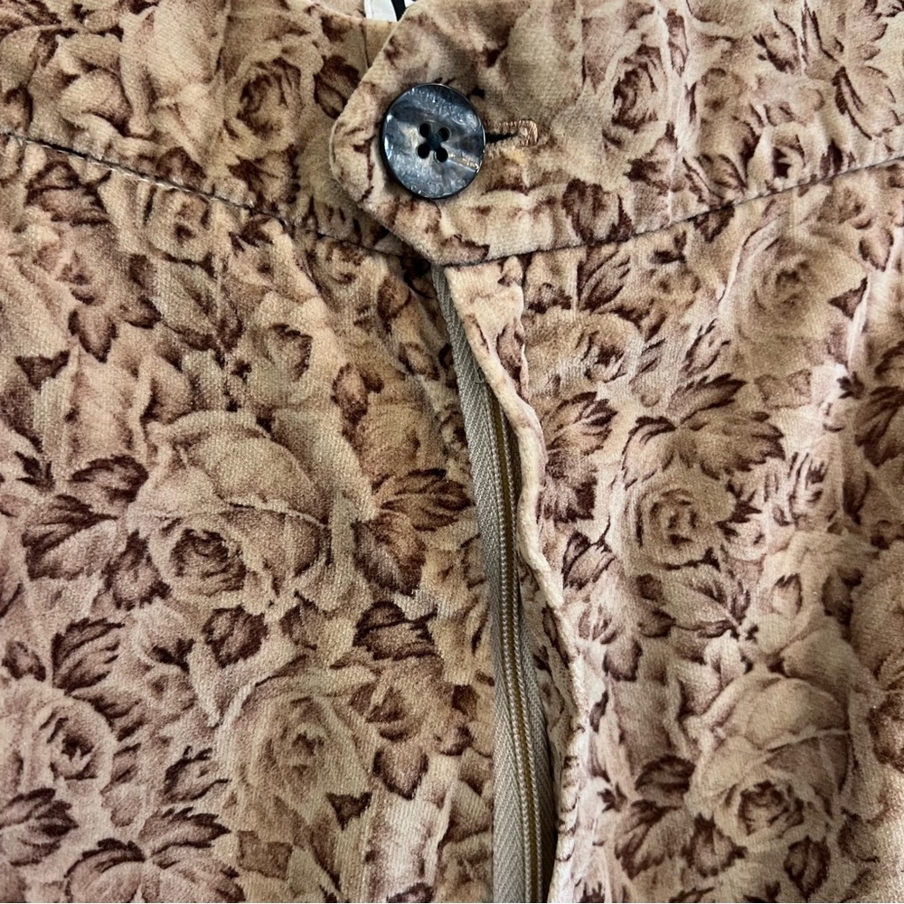 Vintage 70’s High Waisted Velvet Floral Pants - Picture 5 of 14
